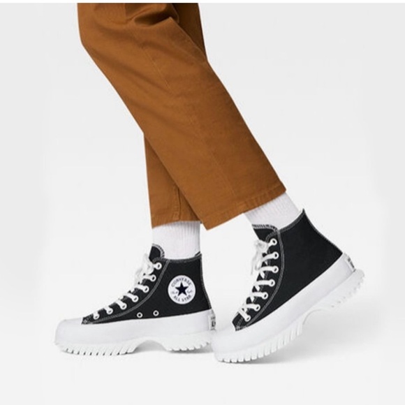 Converse Shoes - Converse Chuck Taylor All Star OX  Lugged 2.0 High  Top Sneakers  Unisex